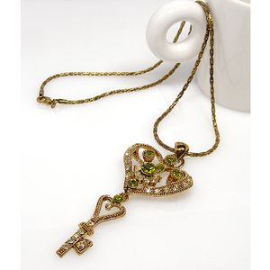 antique 올리브그린 magic-key necklace/NG11